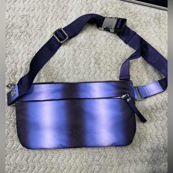 Lululemon waist bag - Picture 2 of 3